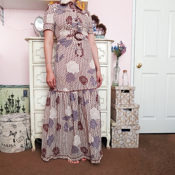 Vintage 70s Brown & Grey Rose Floral Maxi Dress - Picture 2 of 8